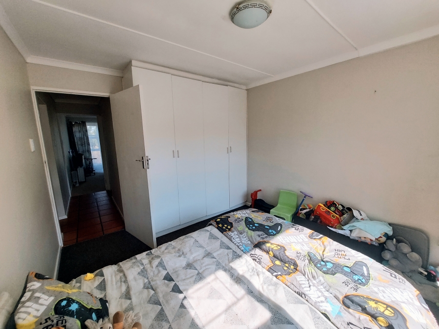 3 Bedroom Property for Sale in Denneoord Western Cape